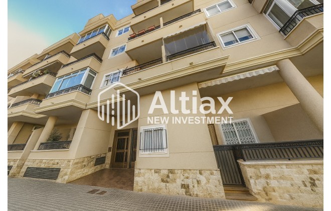 Apartamento / piso - Segunda mano - Elche -
                Center