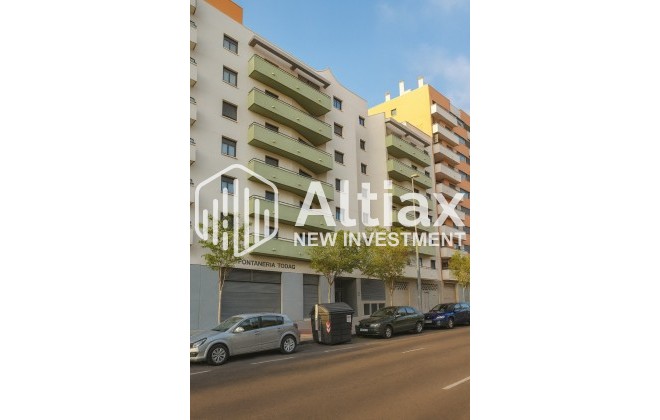 Apartment / flat - Resale - Alicante -
                Centro
