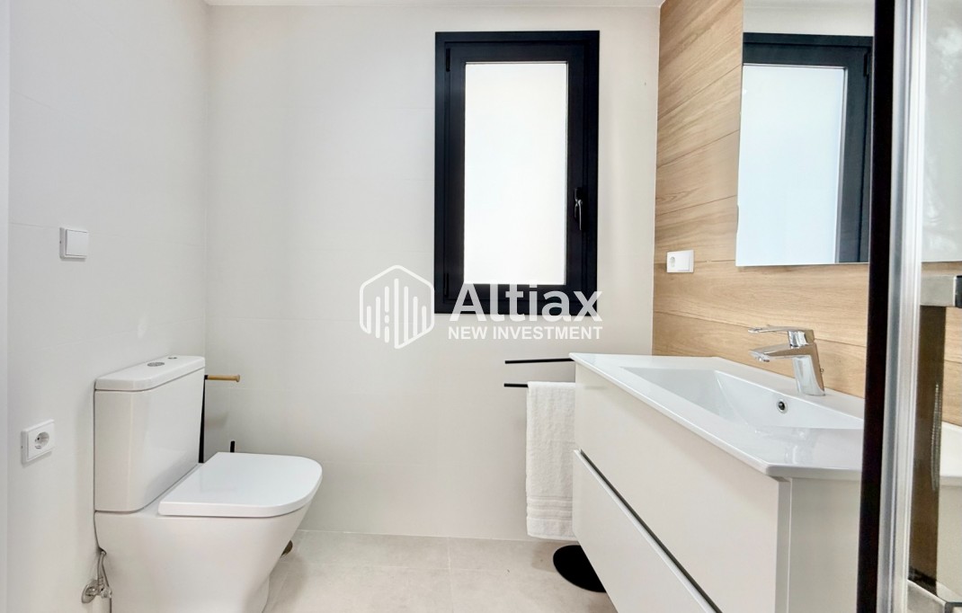 Nueva construcción  - low-bungalow -
Cox