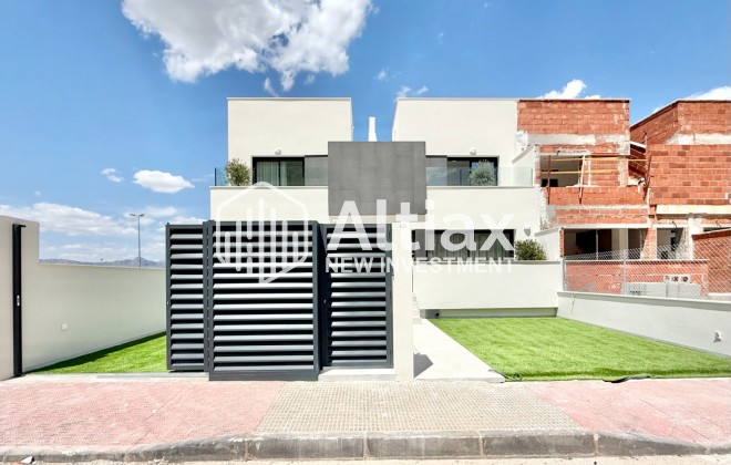 Nueva construcción  - low-bungalow -
Cox