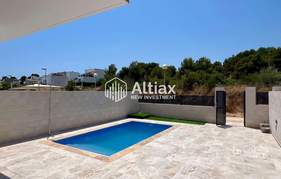 New Build - detached -
Polop