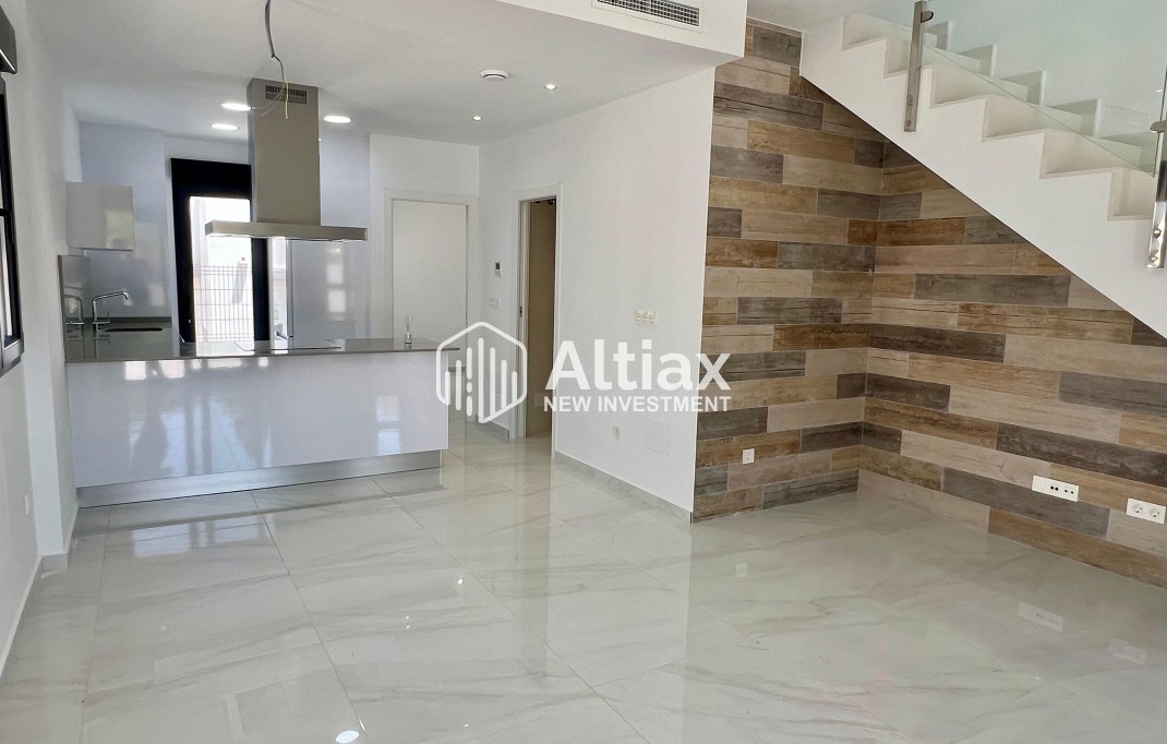 New Build - detached -
Polop