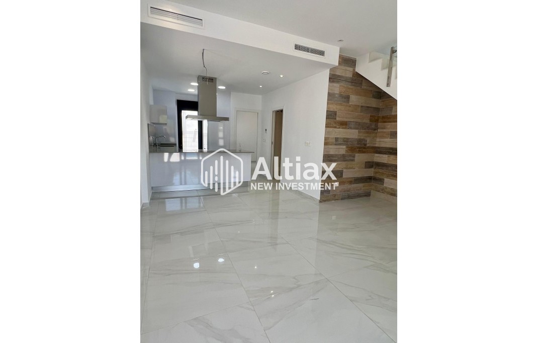 New Build - detached -
Polop