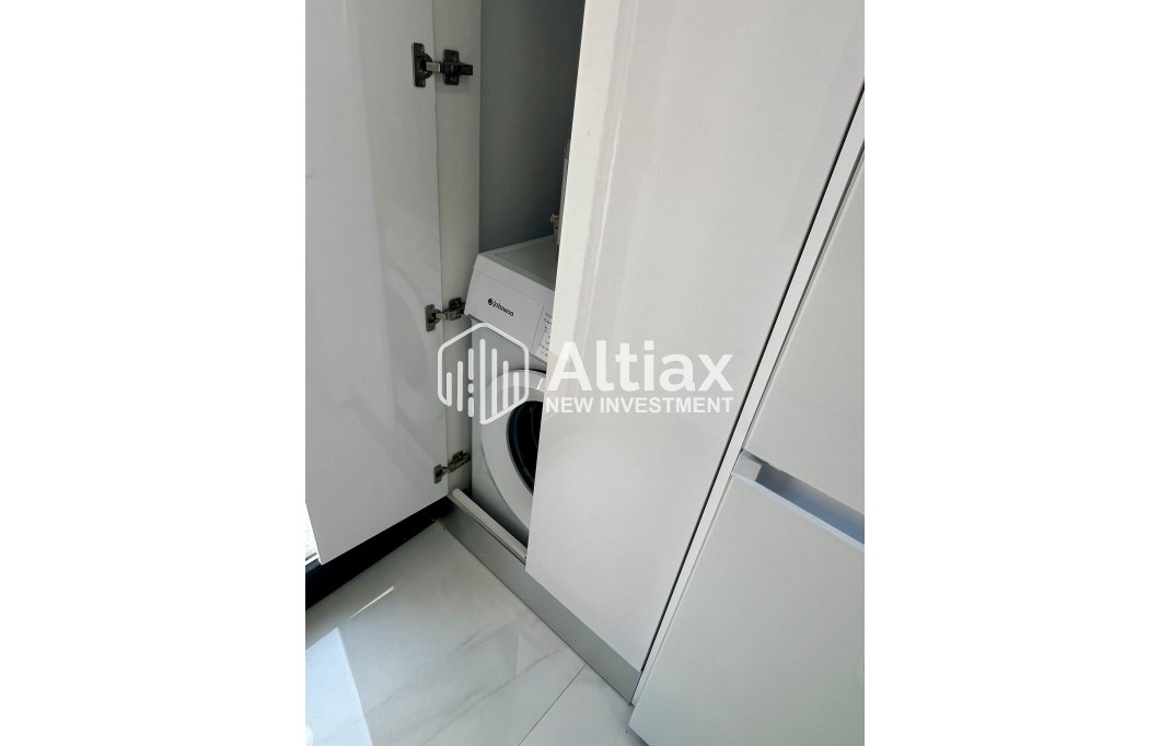 New Build - detached -
Polop