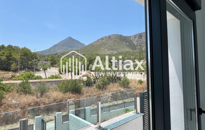 New Build - detached -
Polop