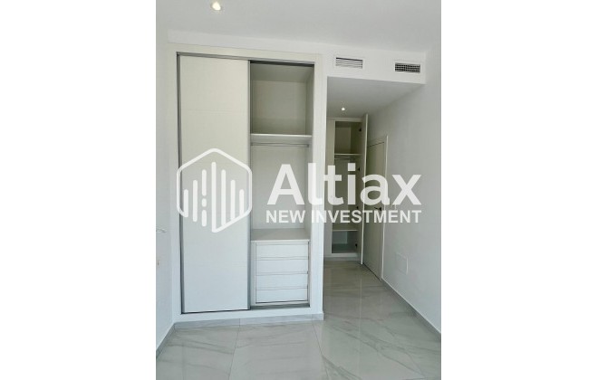 New Build - detached -
Polop