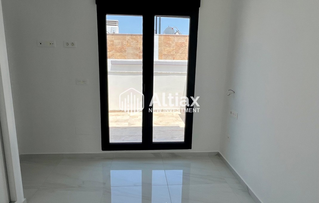 New Build - detached -
Polop