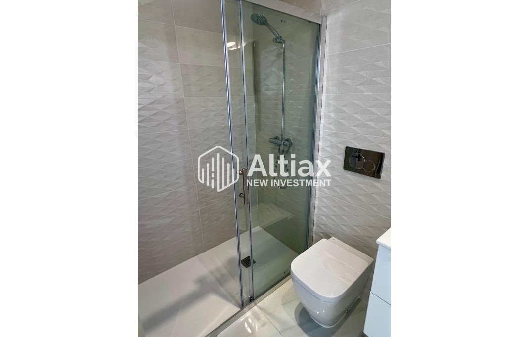 New Build - detached -
Polop