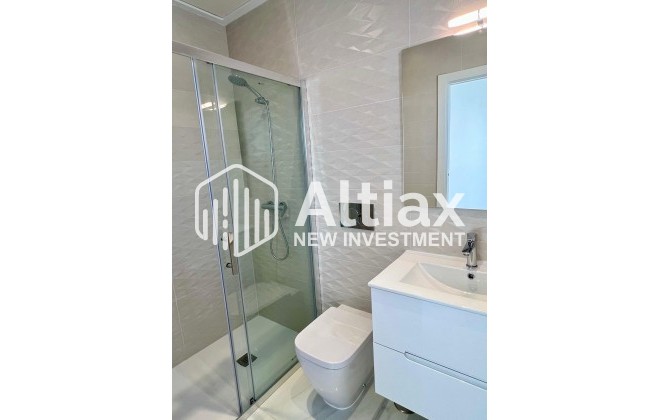 New Build - detached -
Polop