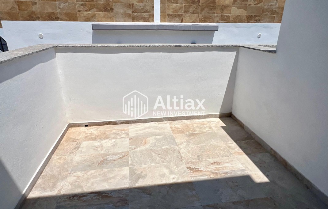 New Build - detached -
Polop