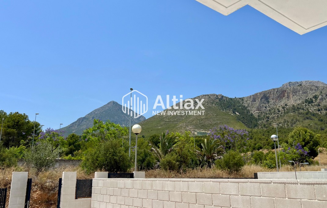 New Build - detached -
Polop