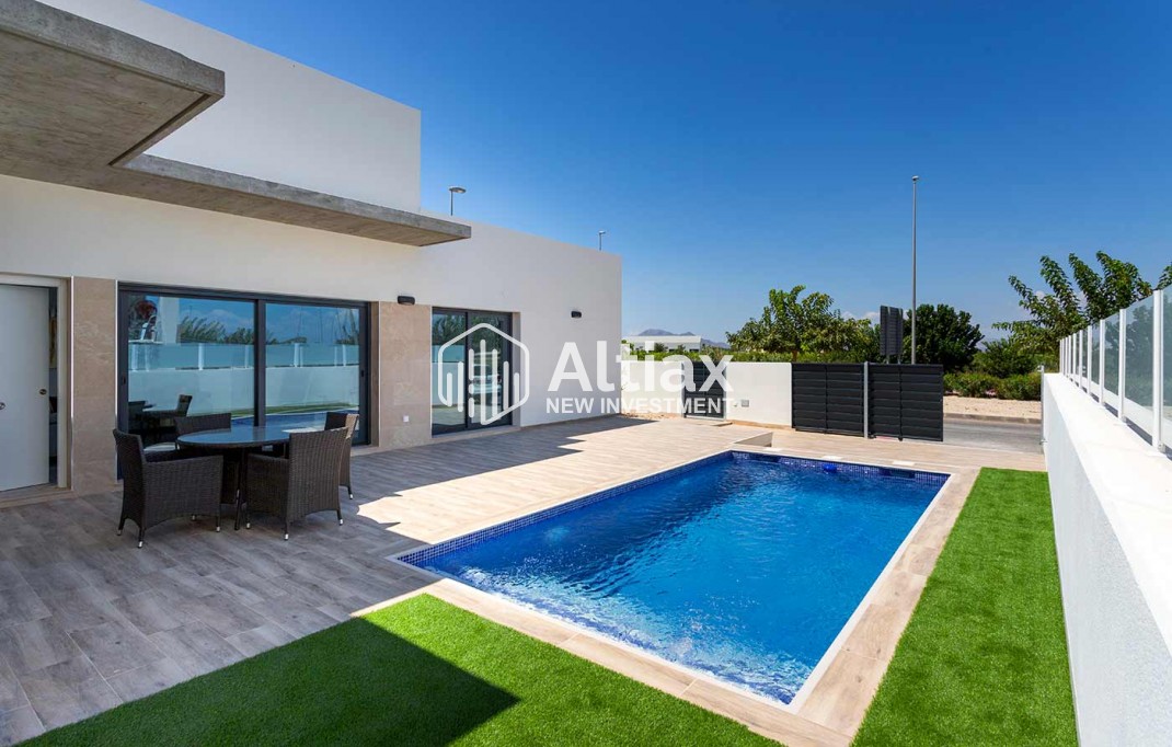 Nueva construcción  - detached -
Daya Nueva