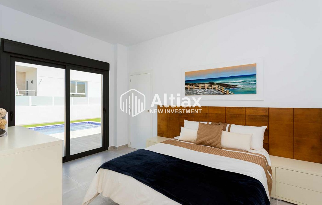 Nueva construcción  - detached -
Daya Nueva