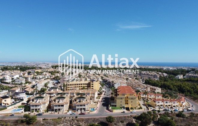 Nueva construcción  - Ático -
Res. Las Filipinas