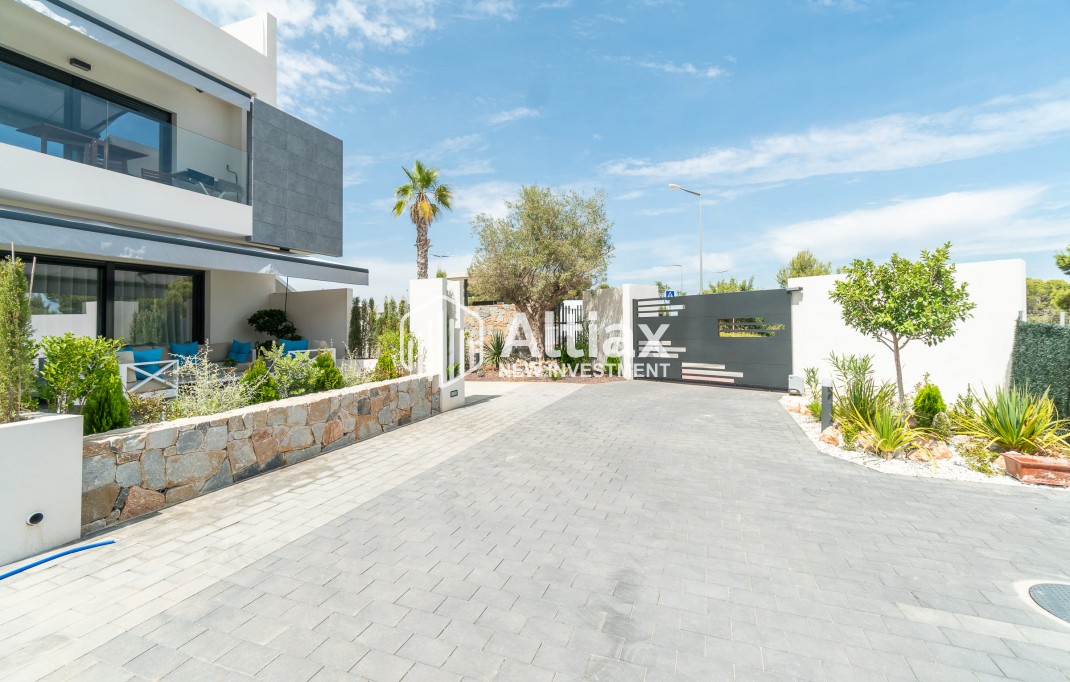 Nouvelle construction - low-bungalow -
Torrevieja