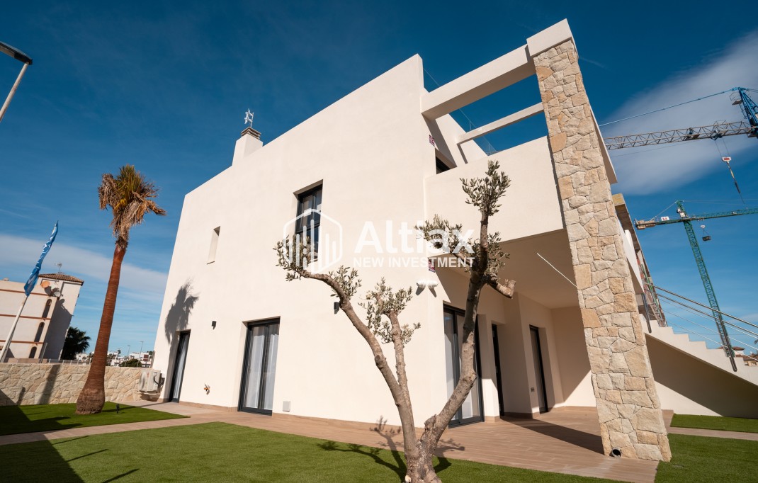 New Build - high-bungalow -
Pilar de la Horadada